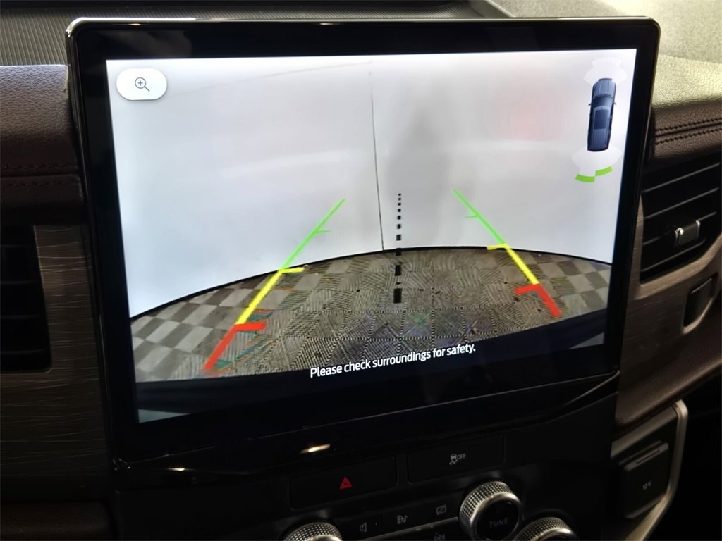 Used 2022 Ford Expedition Limited image 22