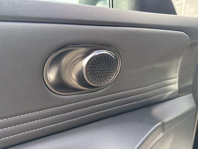 Certified 2025 Hyundai Elantra Sport image 14