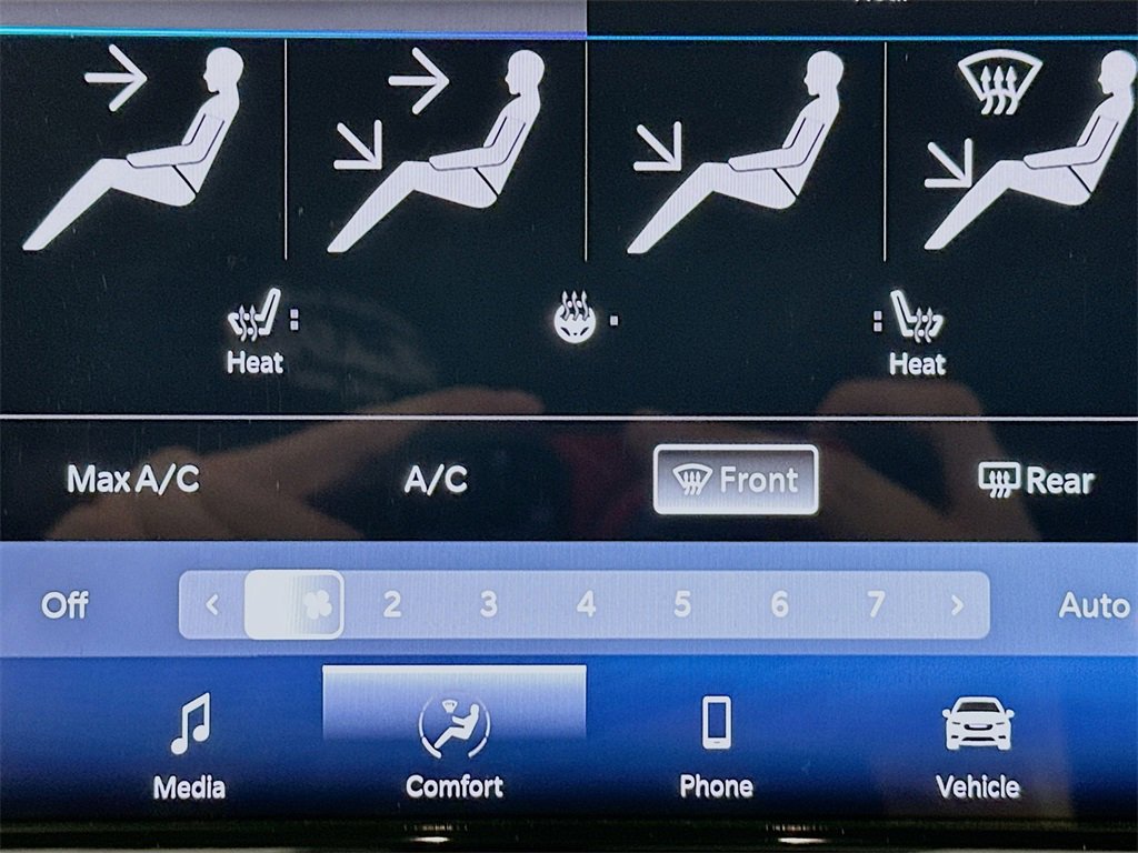 Used 2021 Chrysler Pacifica Touring w/ Cold Weather Group image 20