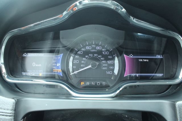 Used 2019 Lincoln MKT AWD image 27