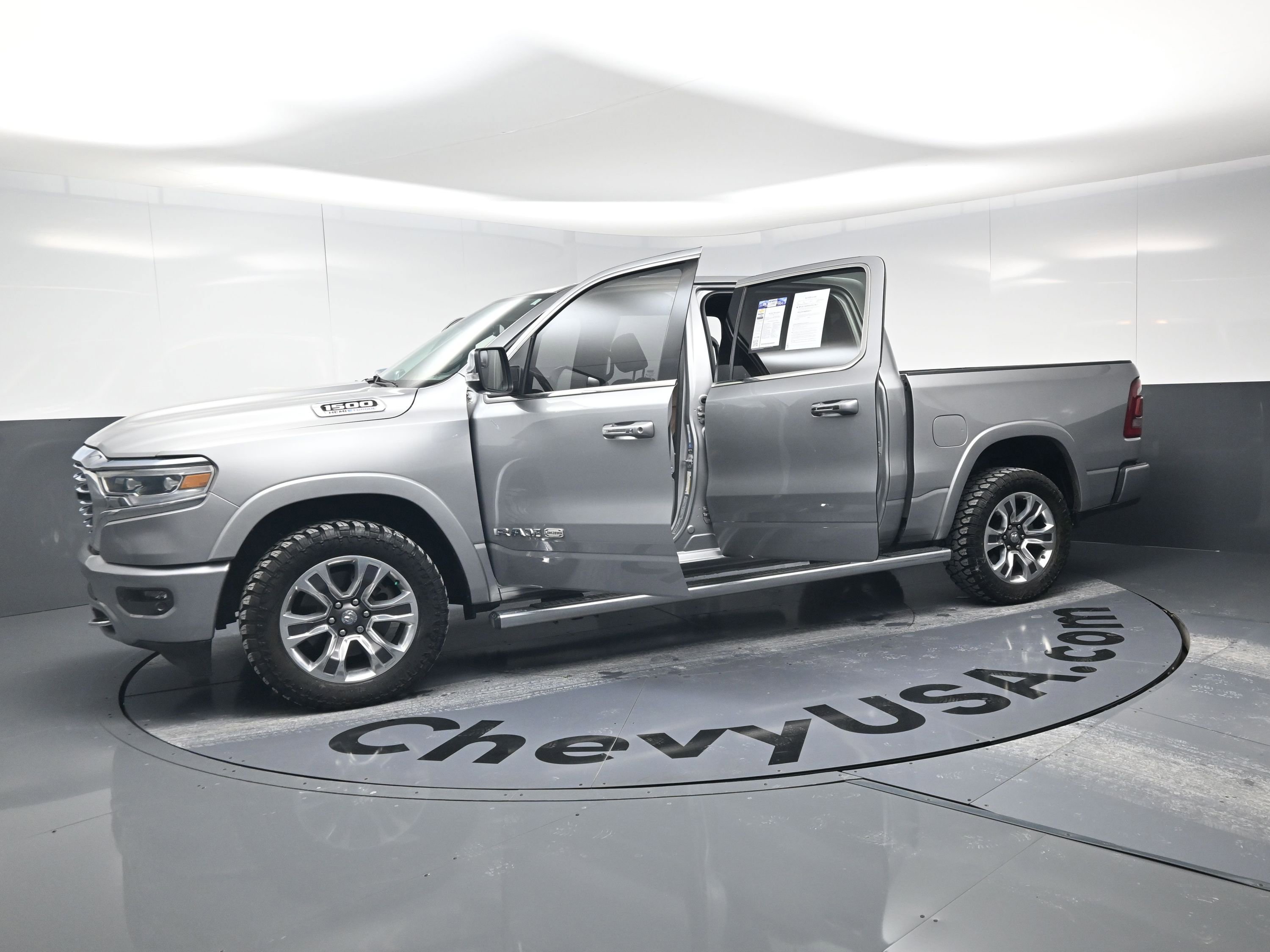 Used 2022 RAM 1500 Limited w/ Body Color Bumper Group image 23