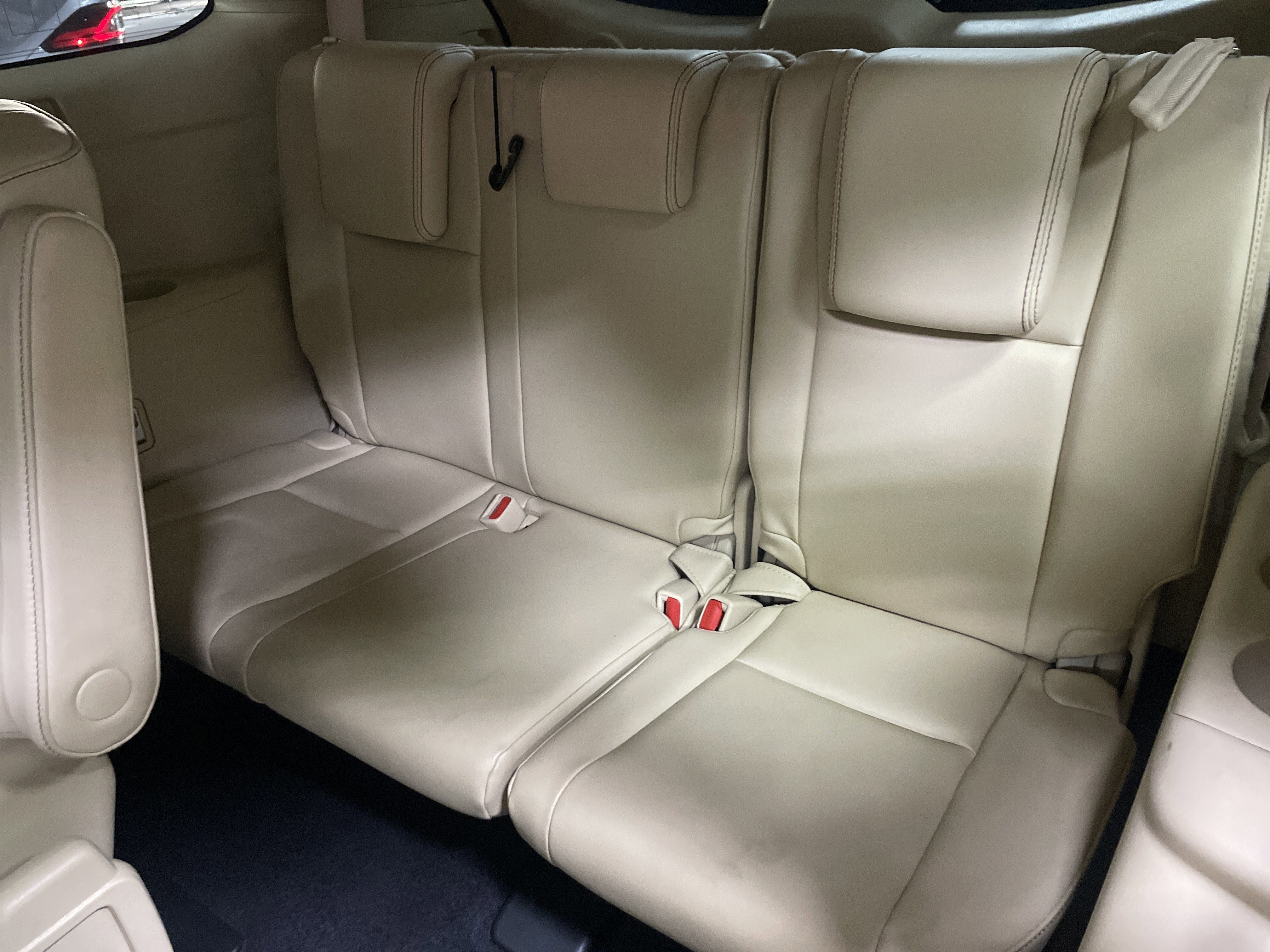 Used 2016 Toyota Highlander Limited image 32