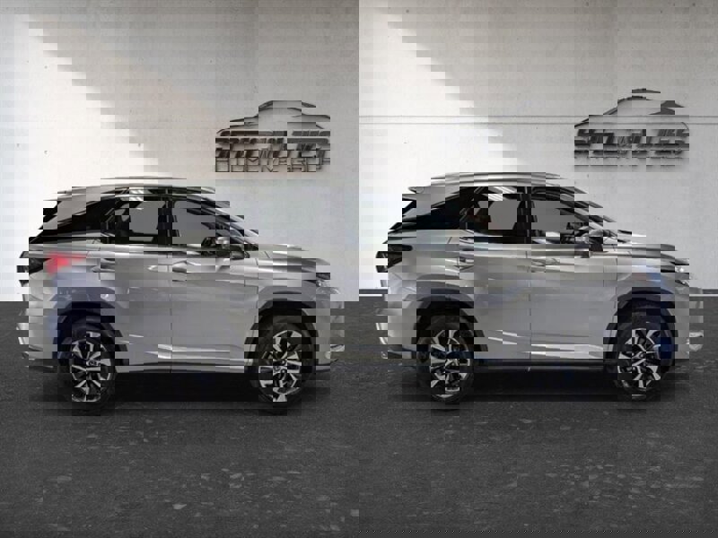 Used 2021 Lexus RX 350L Premium w/ Premium Package image 8