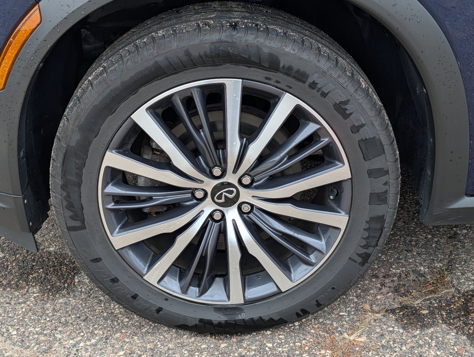 Used 2023 INFINITI QX60 Sensory AWD/4WD image 9