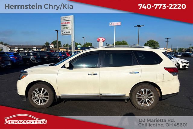 Used 2016 Nissan Pathfinder SL AWD/4WD image 5