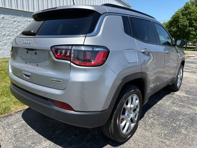 Used 2022 Jeep Compass Latitude AWD/4WD image 15