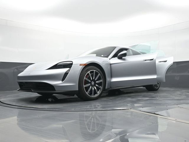 Used 2024 Porsche Taycan 4S image 31