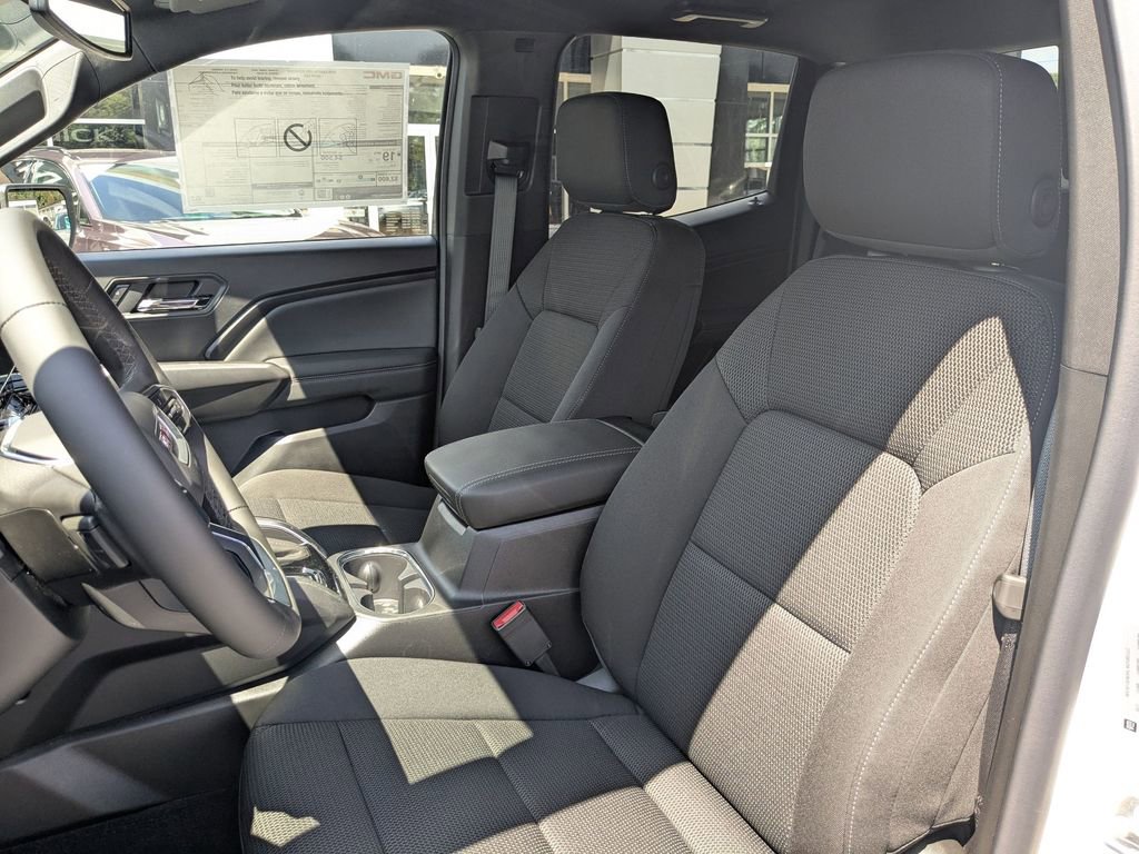 New 2026 GMC Canyon Elevation w/ Convenience Package image 12