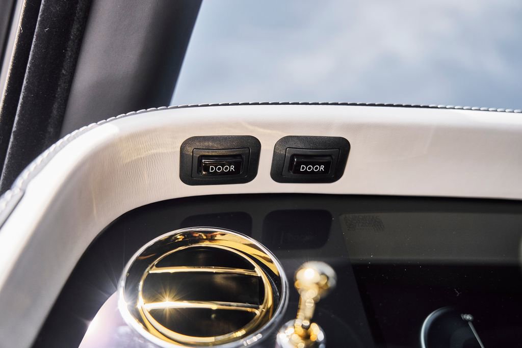 Used 2026 Rolls-Royce Cullinan Black Badge image 66