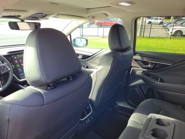 Used 2025 Subaru Outback Limited AWD/4WD image 13