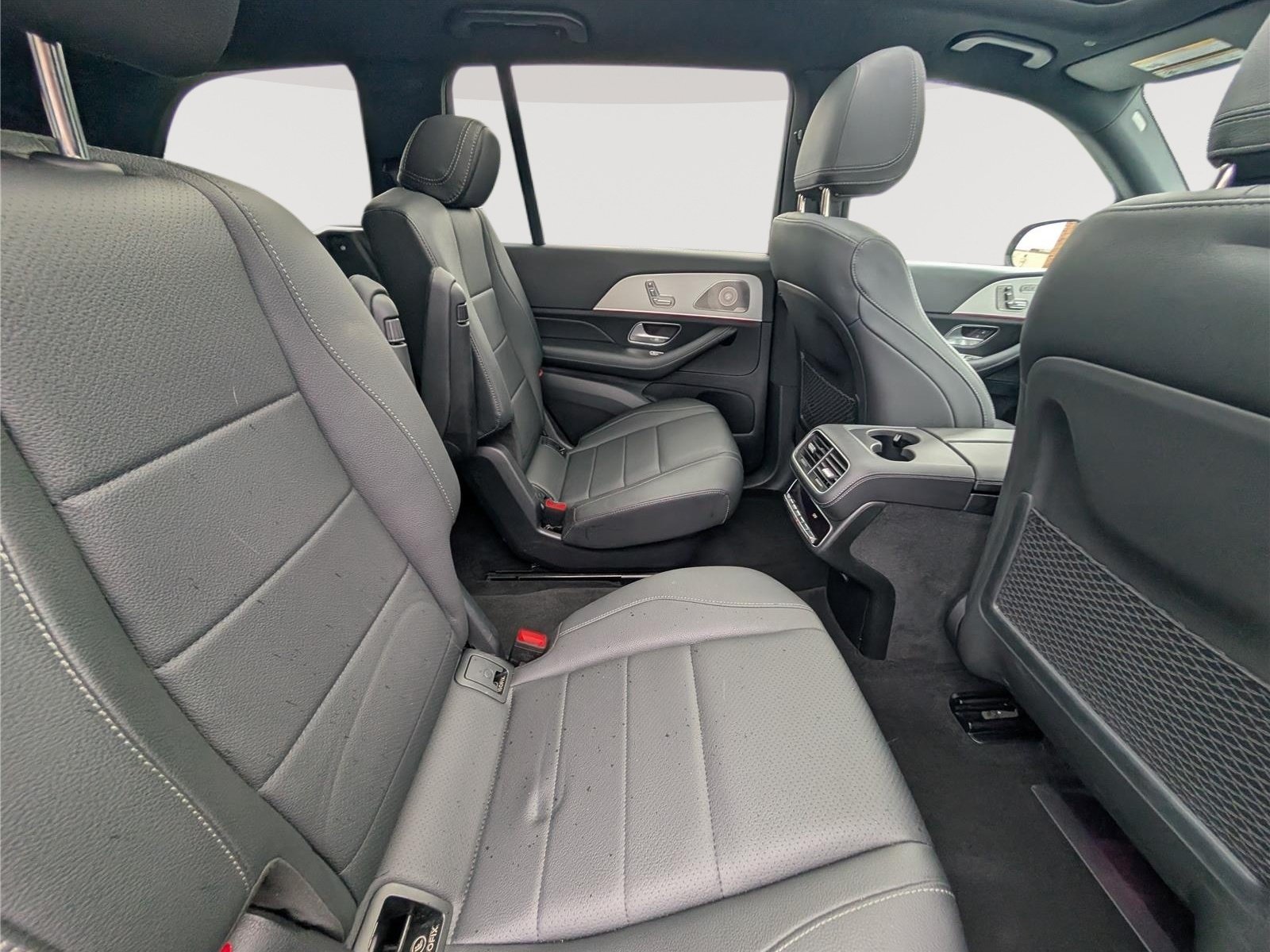 Used 2025 Mercedes-Benz GLS 450 4MATIC image 12