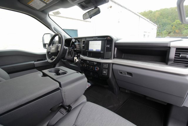 New 2026 Ford F250 XL image 31