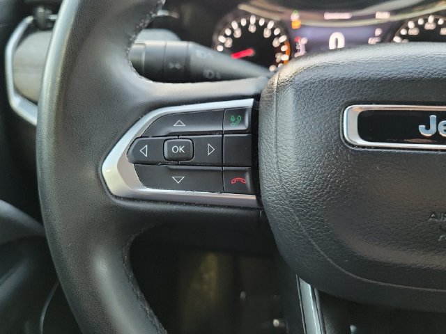 Used 2024 Jeep Compass Latitude AWD/4WD image 14