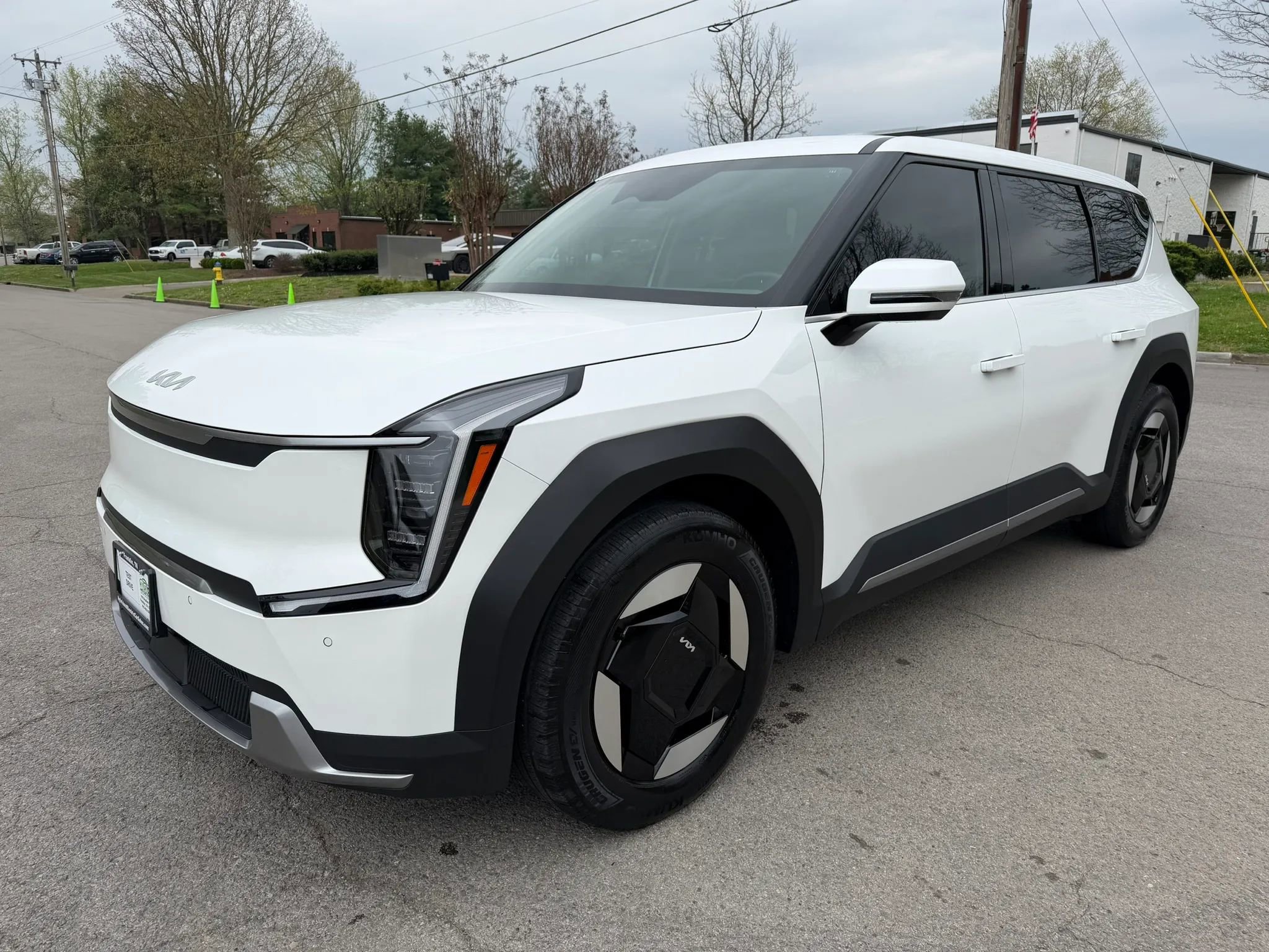 Used 2024 Kia EV9 Light image 8