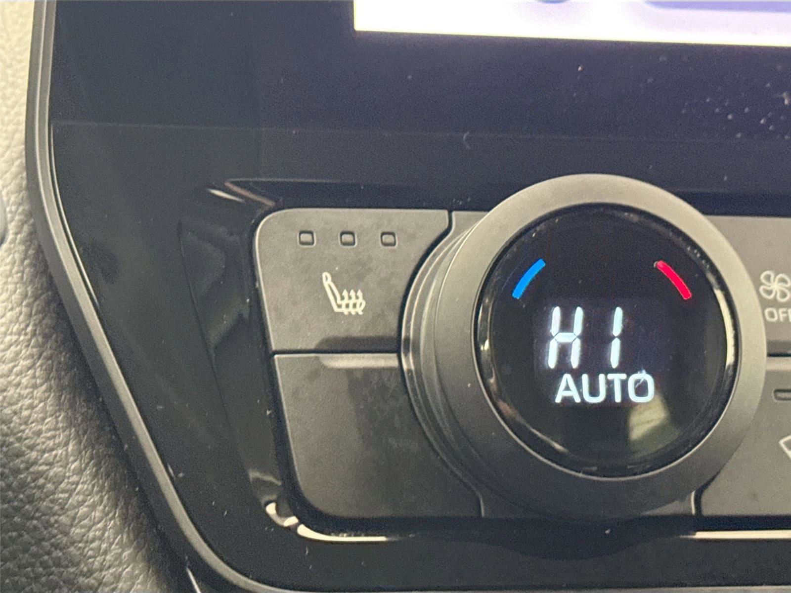 Certified 2025 Toyota Grand Highlander FWD image 8