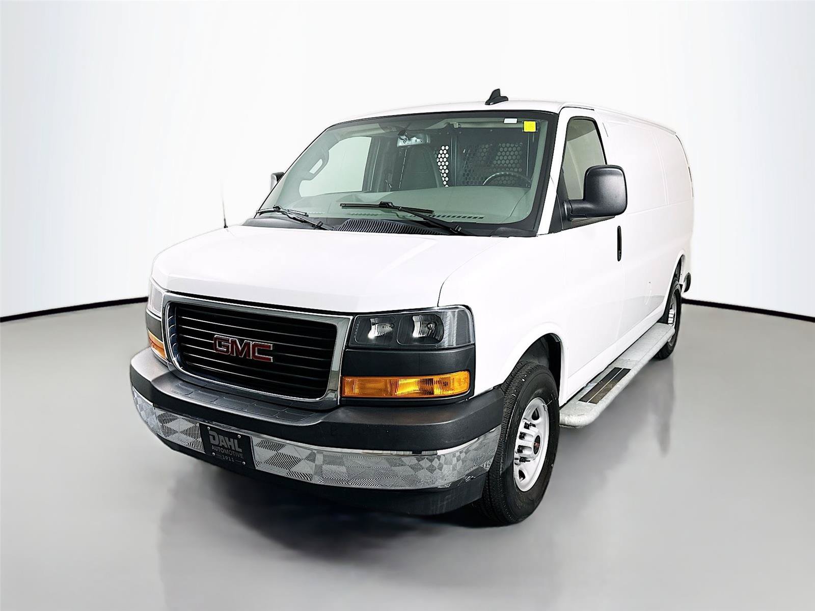 Used 2024 GMC Savana 2500 w/ Driver Convenience Package RWD image 4
