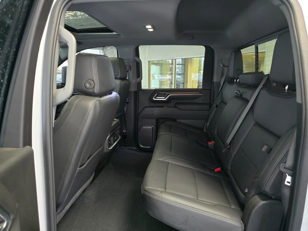 Used 2025 GMC Sierra 3500 Denali w/ Denali Reserve Package image 40