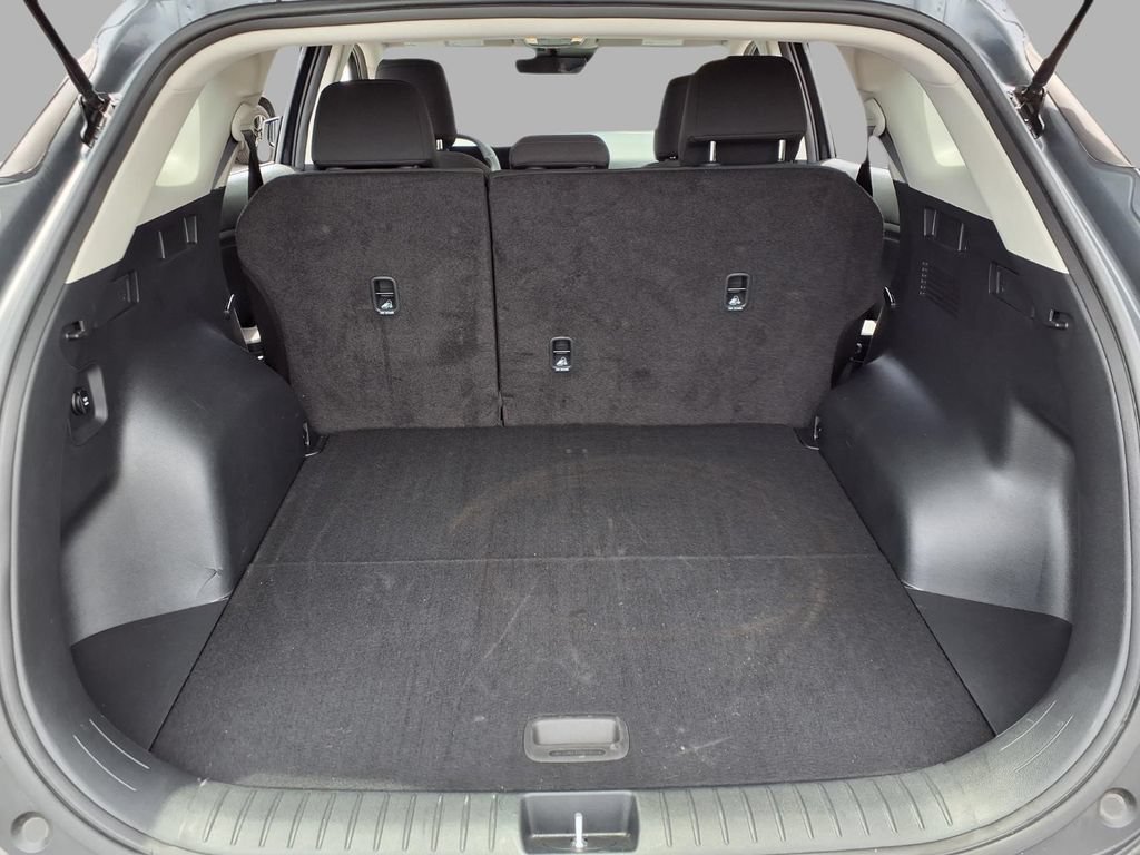 Used 2026 Kia Sportage LX FWD image 24