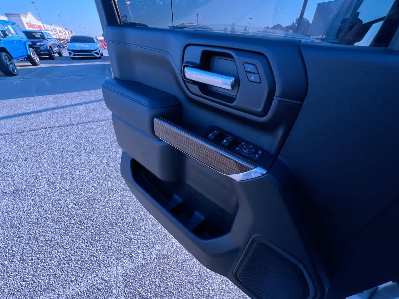 Used 2022 GMC Sierra 3500 SLE w/ SLE Convenience Package AWD/4WD image 31