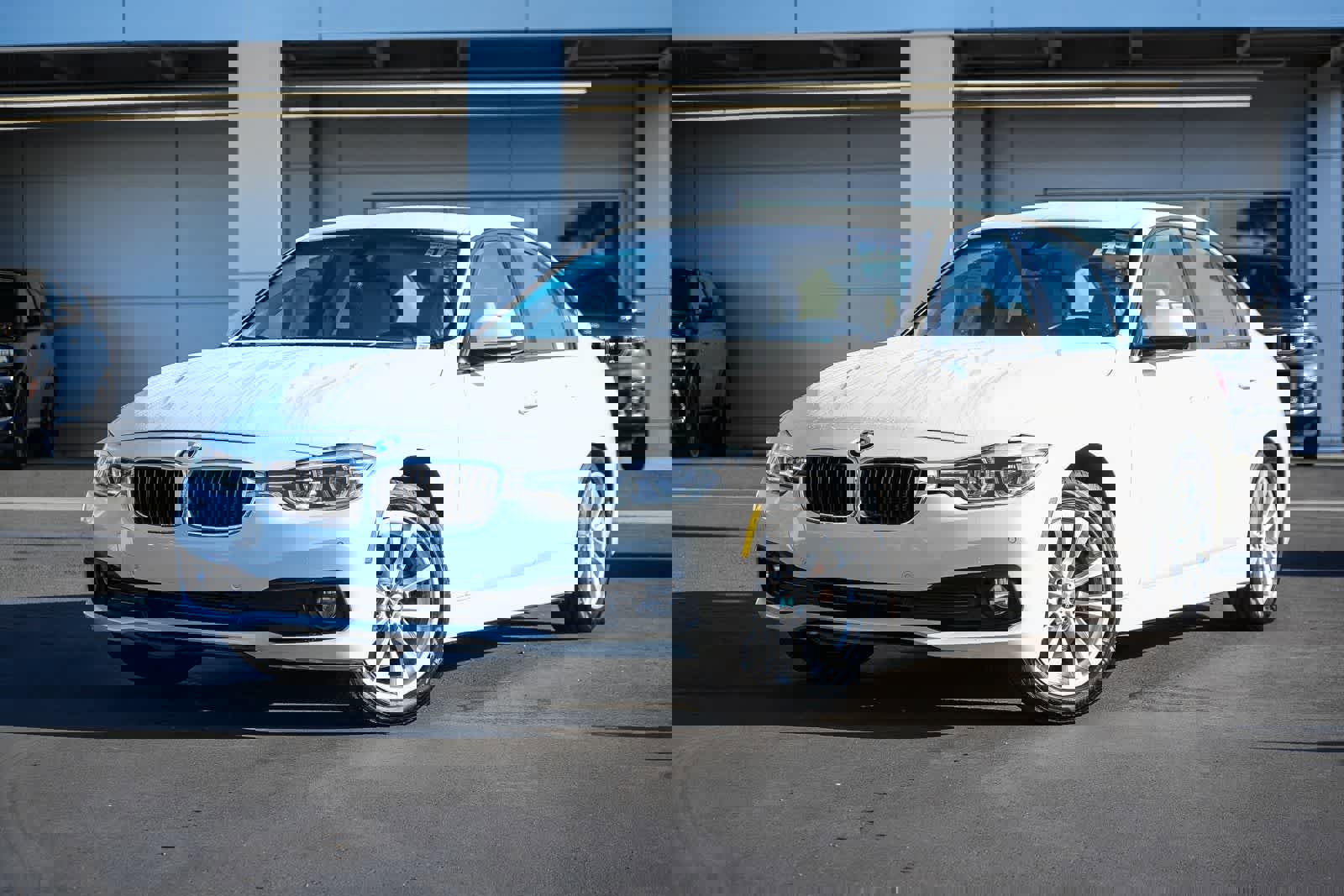 Used 2018 BMW 320i Sedan