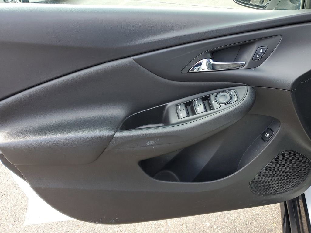 Used 2018 Chevrolet Volt LT w/ Comfort Package image 20