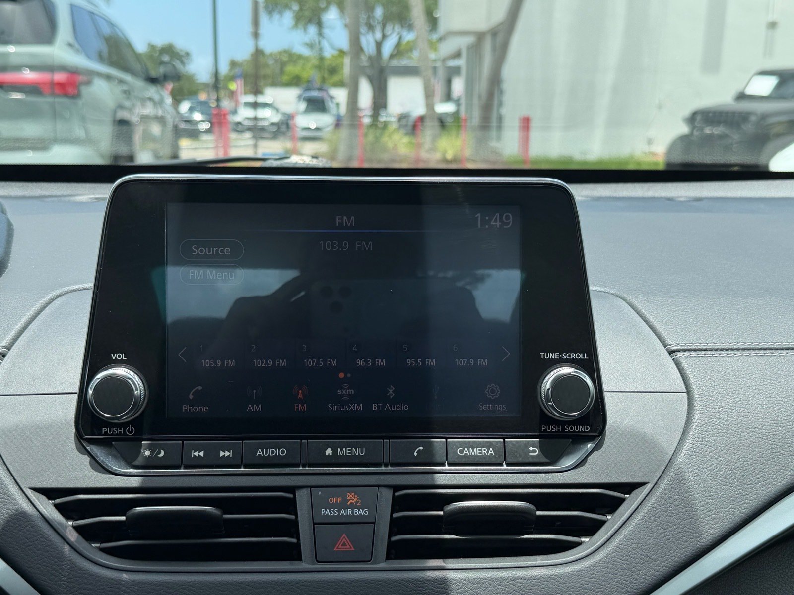 Used 2019 Nissan Altima 2.5 SV FWD image 14