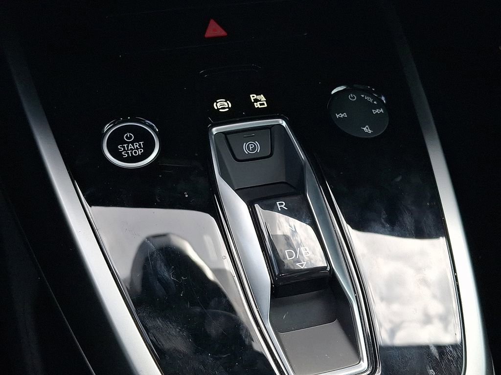 Used 2023 Audi Q4 e-tron Premium Plus w/ Premium Plus image 15