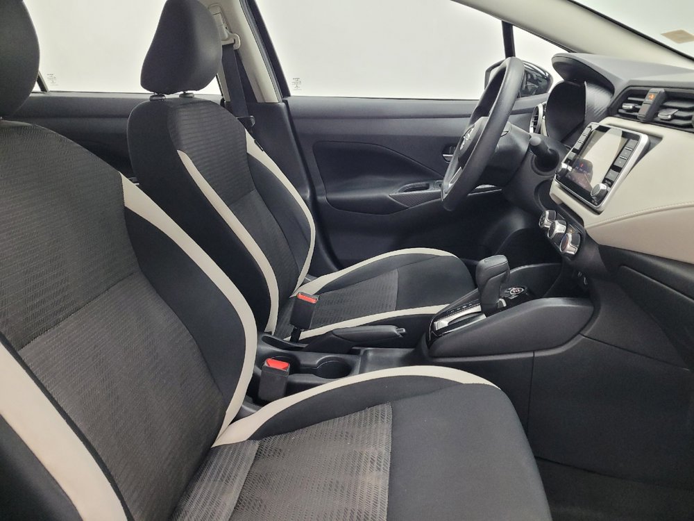Used 2022 Nissan Versa SV FWD image 21