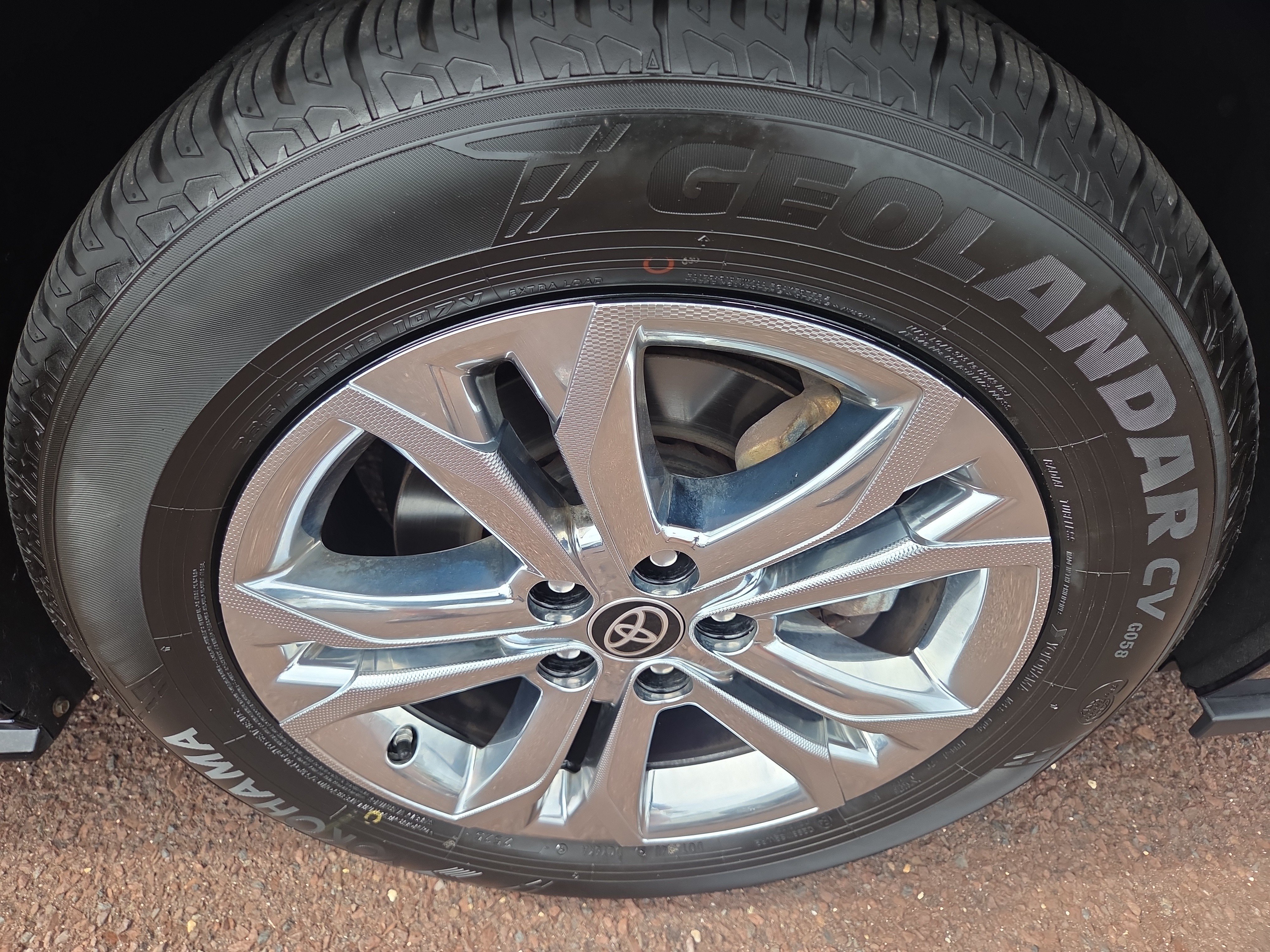 Certified 2023 Toyota Sienna XSE w/ XSE Plus Package AWD/4WD image 9
