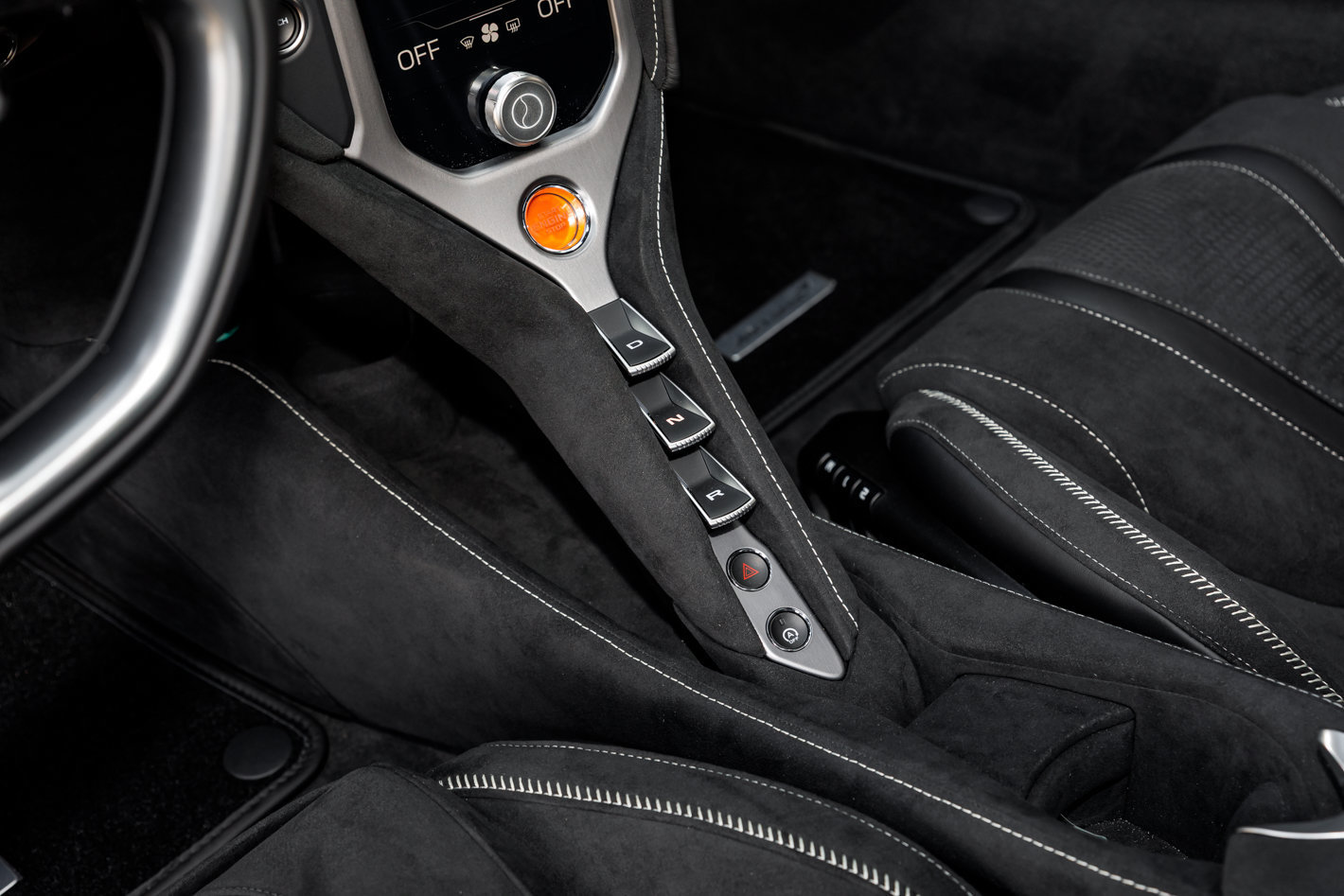 Used 2027 McLaren 750S RWD image 14