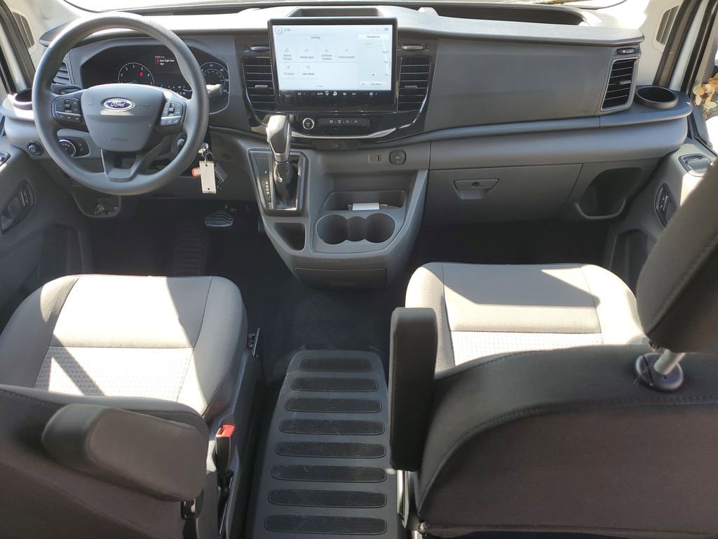 Used 2024 Ford Transit 350 XLT image 10