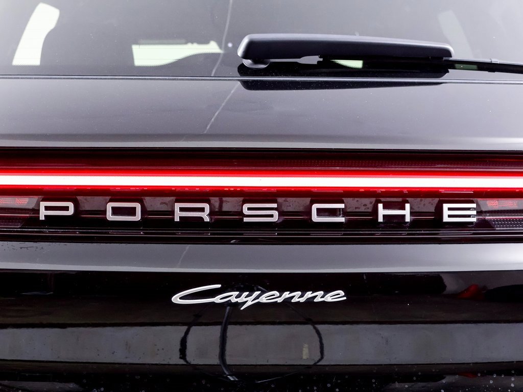 Certified 2024 Porsche Cayenne image 17