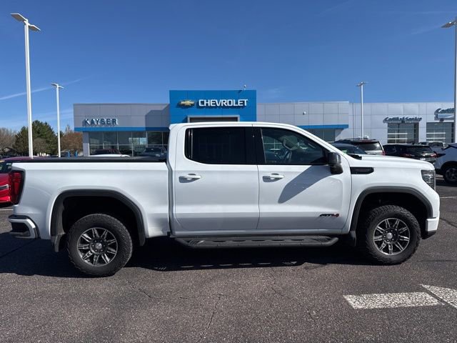 Used 2024 GMC Sierra 1500 AT4 w/ Technology Package image 10