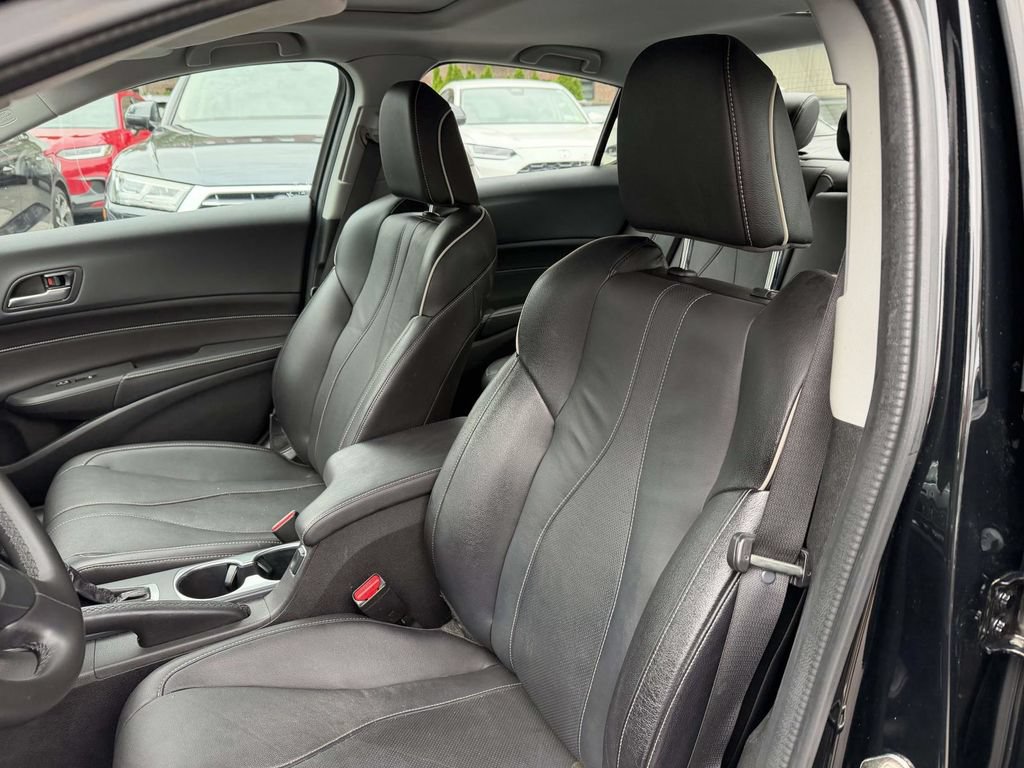 Used 2019 Acura ILX w/ Premium Package FWD image 19