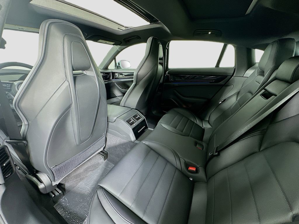New 2025 Porsche Panamera image 24