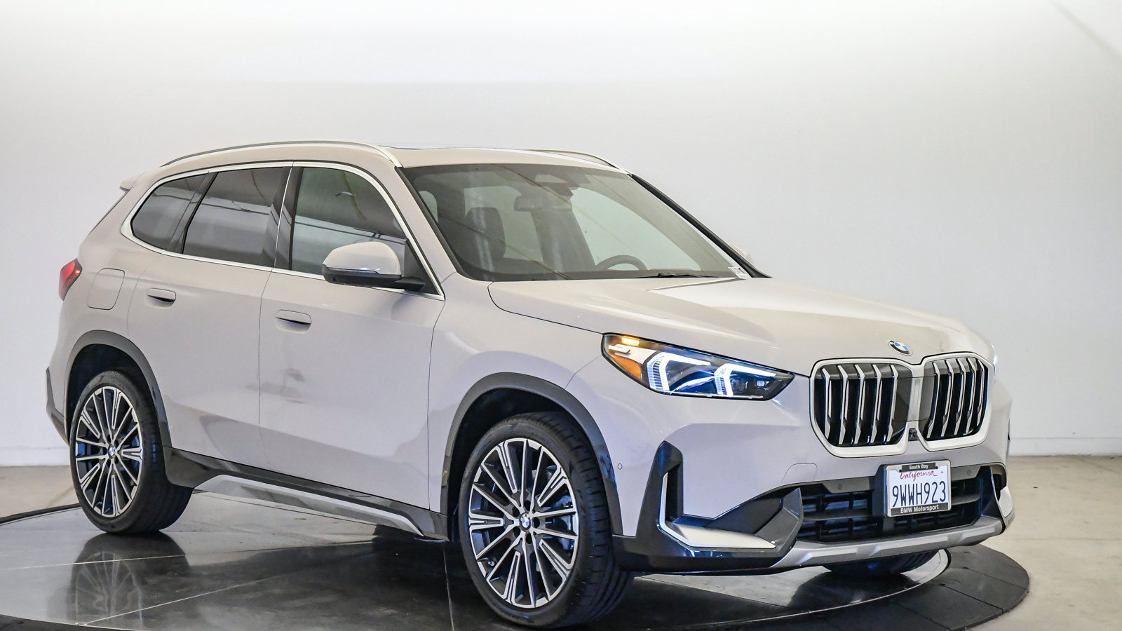 Used 2026 BMW X1 xDrive28i w/ Technology Package AWD/4WD image 6