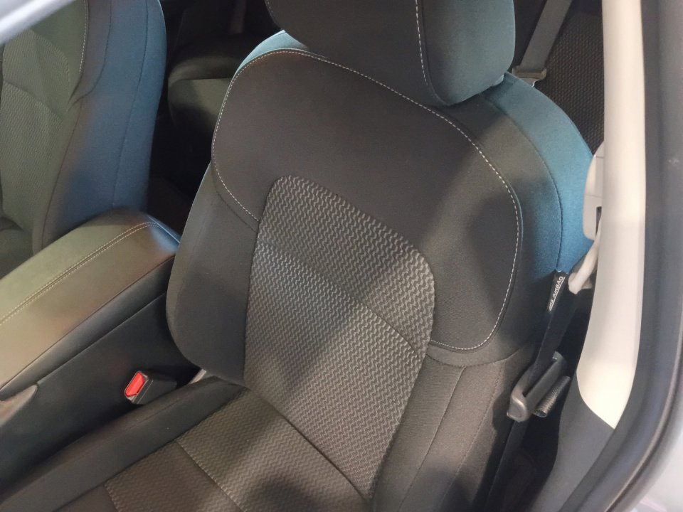 Used 2023 Nissan Sentra S FWD image 30