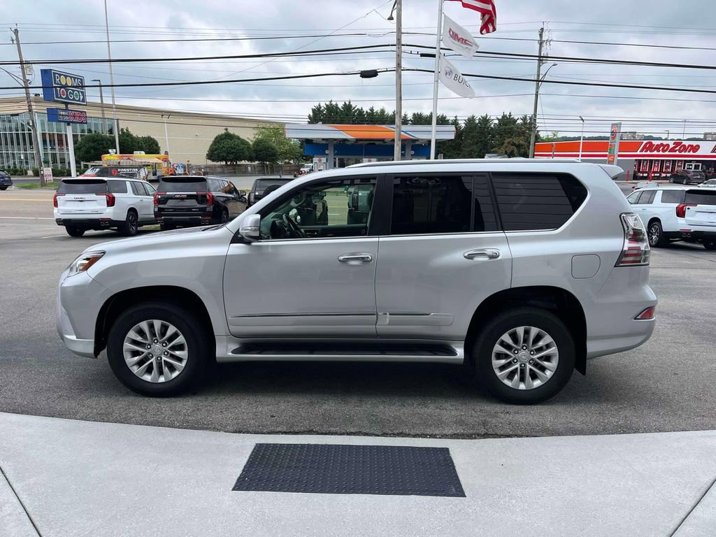 Used 2015 Lexus GX 460 w/ Premium Package AWD/4WD image 6