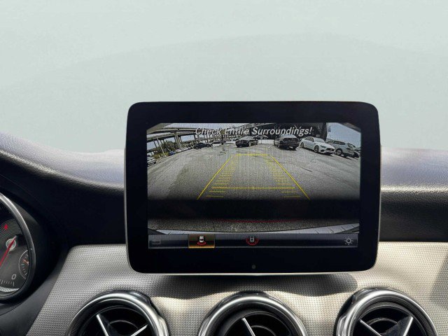 Used 2020 Mercedes-Benz GLA 250 4MATIC image 26