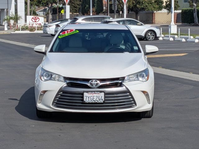 Used 2017 Toyota Camry XLE w/ Convenience Package FWD image 2