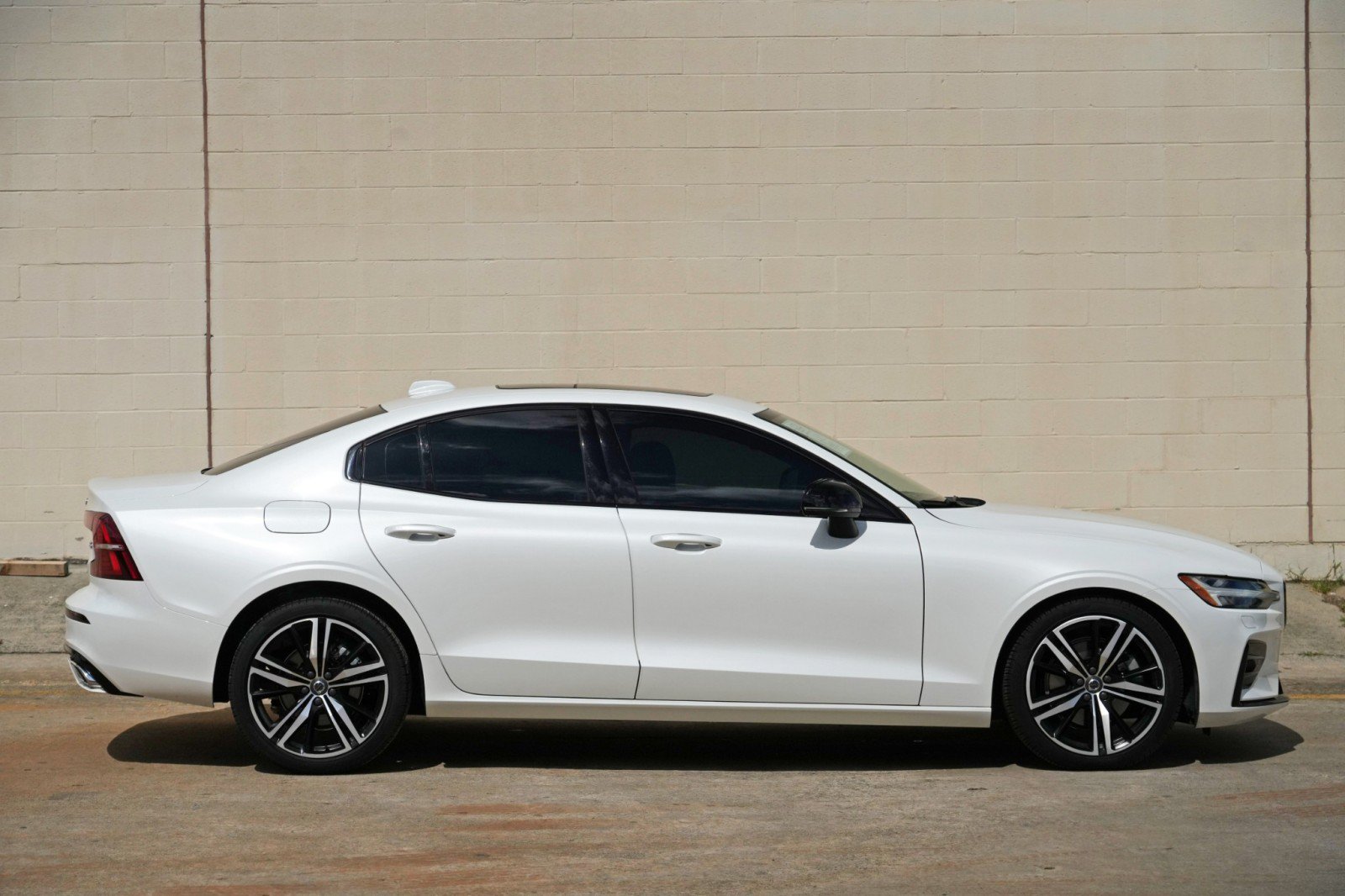 Used 2022 Volvo S60 B5 R-Design w/ Climate Package FWD image 52