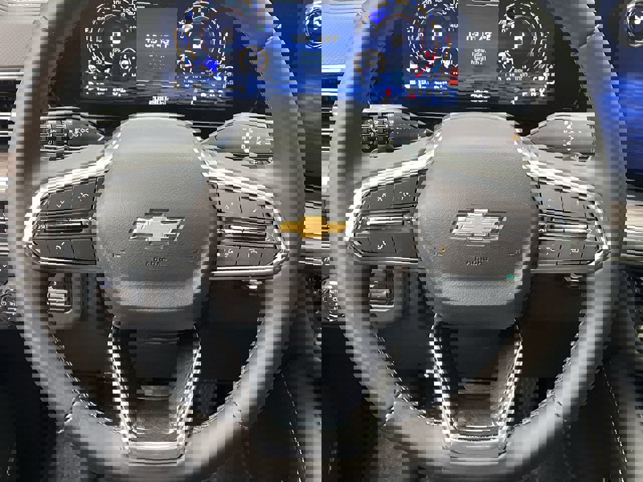 Certified 2025 Chevrolet Suburban Premier w/ Sun And Tow Package AWD/4WD image 17