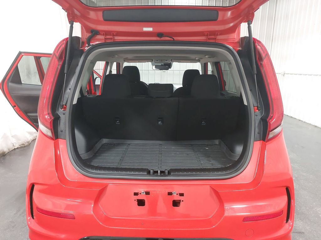 Used 2021 Kia Soul GT-Line image 12