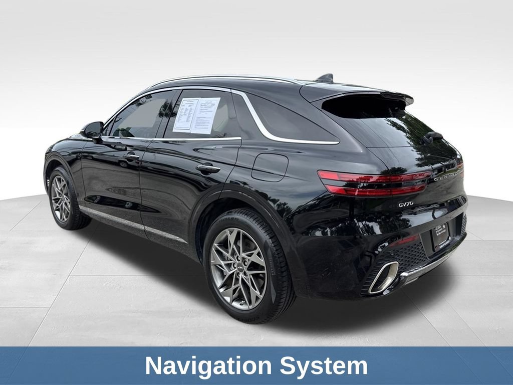 Used 2024 Genesis GV70 2.5T AWD/4WD image 3