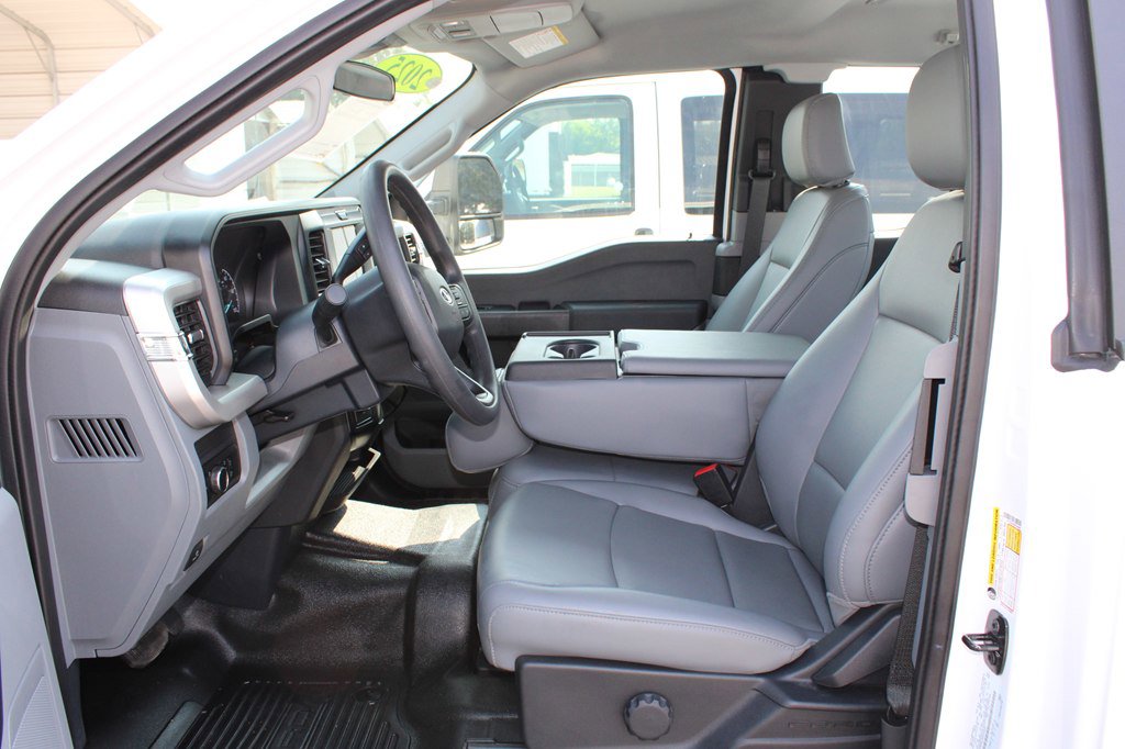 Used 2025 Ford F250 XL image 13