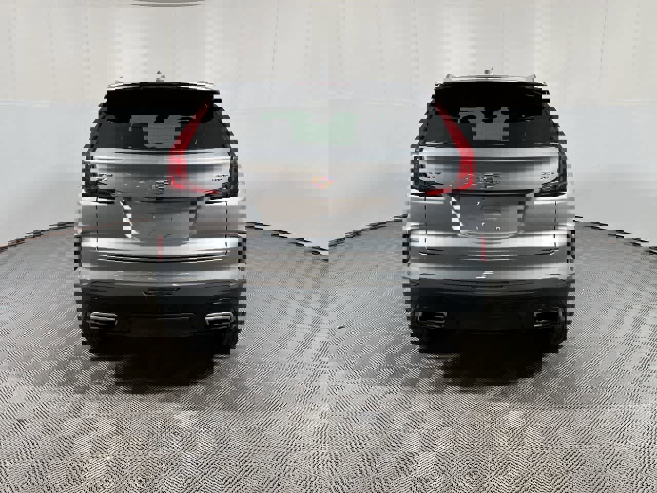 Used 2025 Cadillac XT4 Premium Luxury image 7