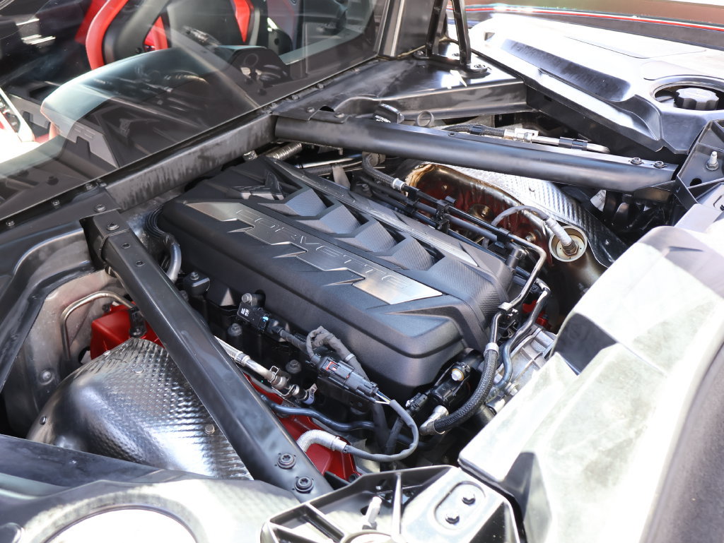 Used 2024 Chevrolet Corvette Stingray Preferred Cpe RWD image 12