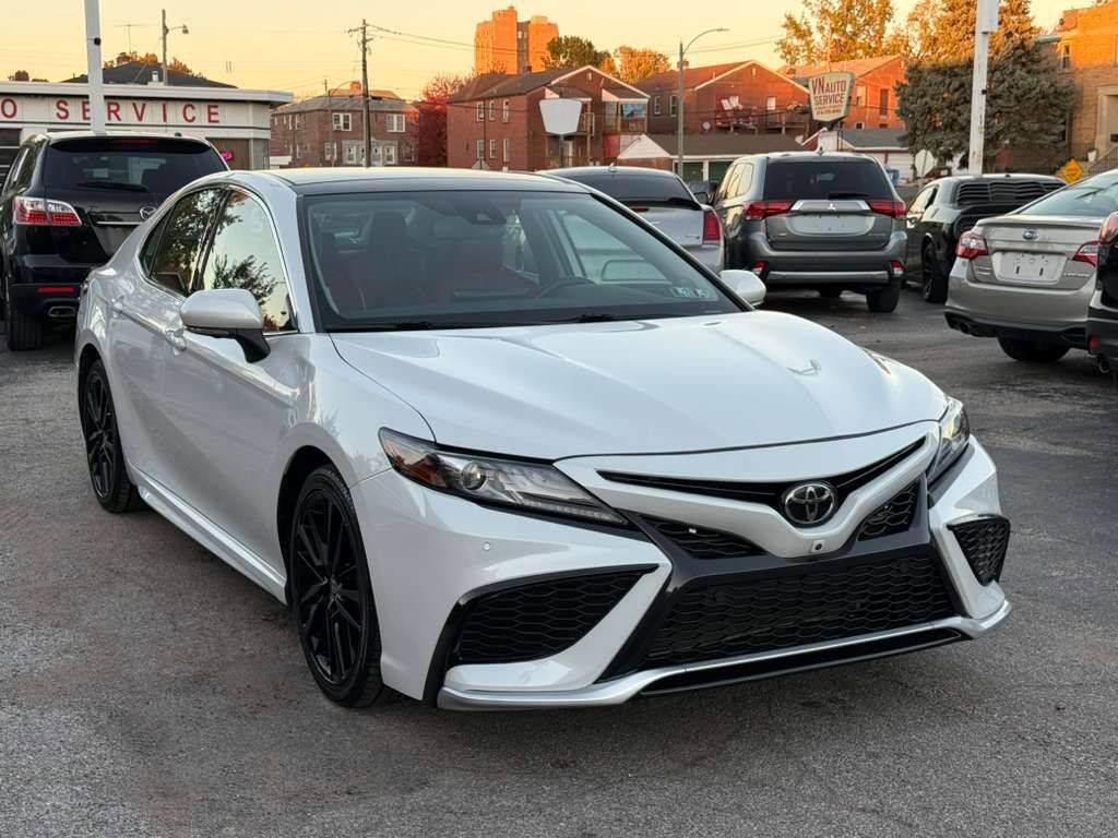 Used 2021 Toyota Camry XSE w/ Navigation Package image 3