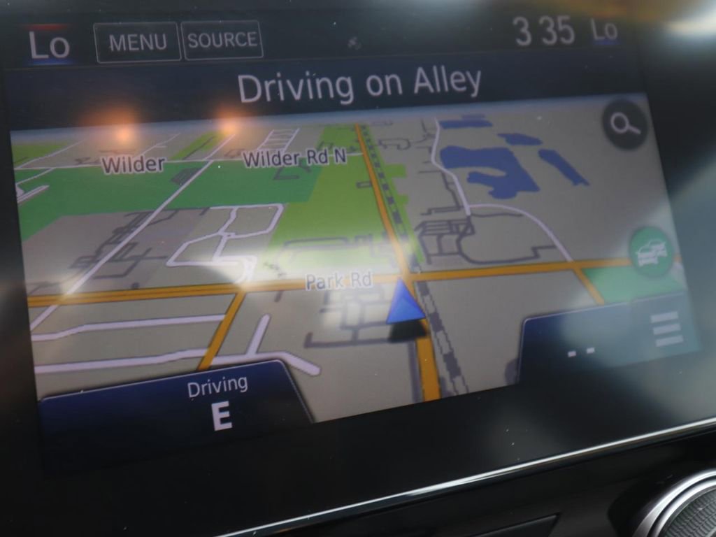 Used 2018 Honda CR-V Touring image 23