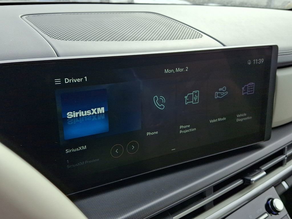 Certified 2024 Hyundai Santa Fe SEL image 18